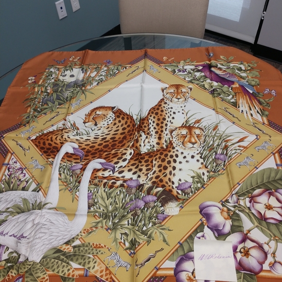 New Salvatore Ferragamo Silk Scarf - Picture 9 of 9